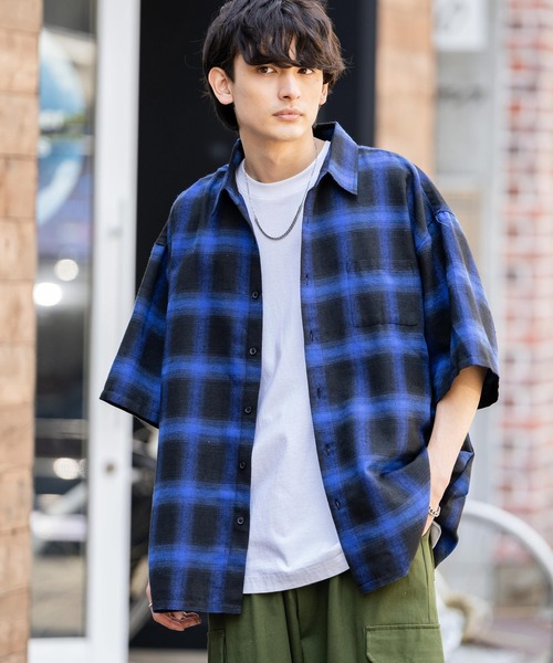 Rocky Monroe(ロッキーモンロー)の「オーバーサイズ レギュラーカラー オンブレチェック半袖シャツ(シャツ/ブラウス・メンズ・ブラック/パープル/イエロー/ブルー・M/L)」の10枚目の写真