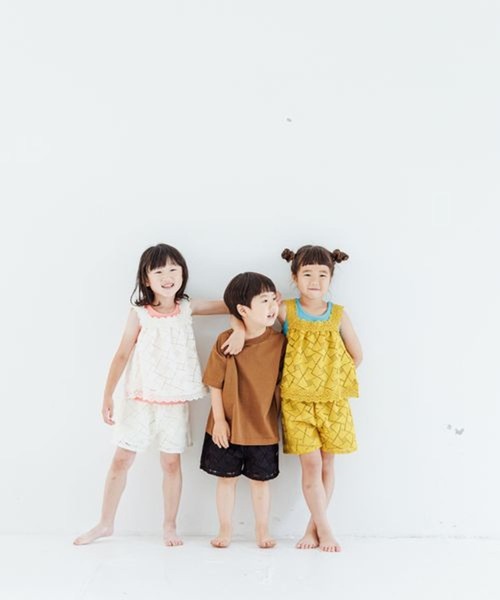 LOWRYS FARM(ローリーズファーム)の「レースタンクトップ 905365(タンクトップ・キッズ・ホワイト/イエロー/ブラック・120cm/140cm/150cm/110cm/130cm)」の5枚目の写真