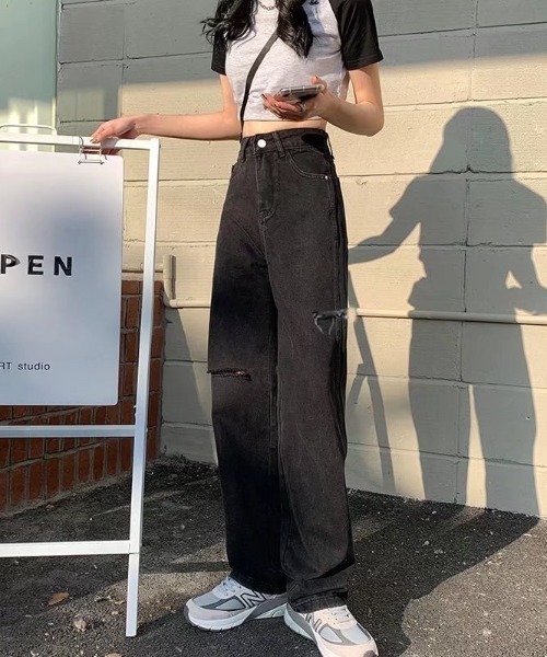 LADY LIKE(レディライク)の「切り込みデザインゆったりデニム(デニムパンツ・レディース・ブルー/ブラック/サックスブルー/ブラック系・L/M)」の15枚目の写真