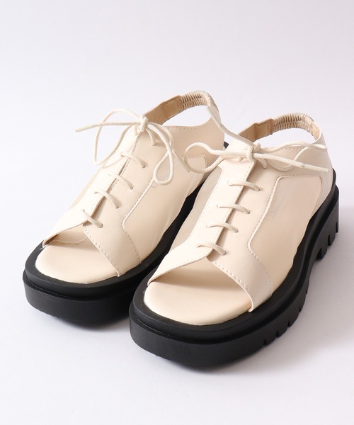 LibertyDoll(リバティードール)の「LibertyDoll 厚底 レースアップ シアー バックバンド サンダル(サンダル・レディース・ブラック/アイボリー/ブラック系その他・M/L/LL/S)」の4枚目の写真