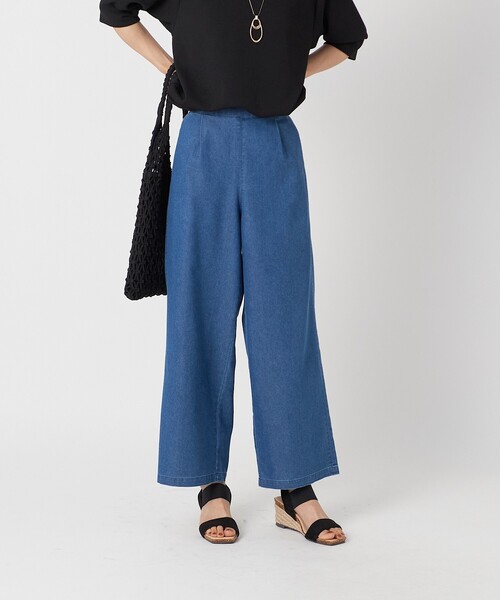 Cutie Blonde（キューティーブロンド）の「◆やわらかデニムでらくらく◎ タックワイドパンツ（デニムパンツ・レディース・ライトブルー/ネイビー・01/03/02）」の3枚目の写真