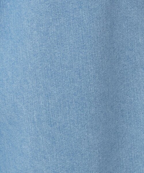 Cutie Blonde（キューティーブロンド）の「◆やわらかデニムでらくらく◎ タックワイドパンツ（デニムパンツ・レディース・ライトブルー/ネイビー・01/03/02）」の14枚目の写真