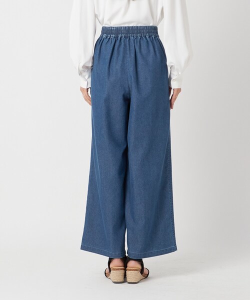 Cutie Blonde（キューティーブロンド）の「◆やわらかデニムでらくらく◎ タックワイドパンツ（デニムパンツ・レディース・ライトブルー/ネイビー・01/03/02）」の22枚目の写真