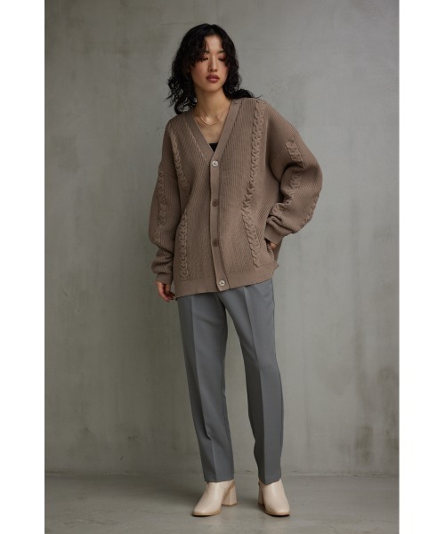 AZUL by moussy（アズールバイマウジー）の「スポンディッシュケーブルカーディガン（カーディガン/ボレロ・メンズ・ブラック/ベージュ/グレー/グリーン・FREE）」の5枚目の写真