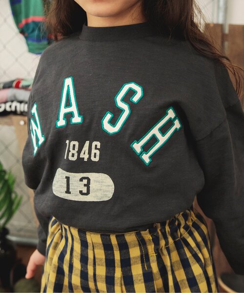 BREEZE（ブリーズ）の「【ユニセックス】ヴィンテージカレッジロンT（Tシャツ/カットソー・キッズ・ピンク/グリーン/ライトグレー/ネイビー/イエロー/サックスブルー/アイボリー/ブラック/レッド/ベージュ・100/140/150/110/90/80/130/120）」の14枚目の写真