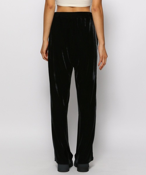 FOREVER 21（フォーエバー トゥエンティーワン）の「【2023AW】ベロアラインパンツ（その他パンツ・レディース・レッド/ネイビー/カーキ/ブラック・MEDIUM/LARGE）」の13枚目の写真
