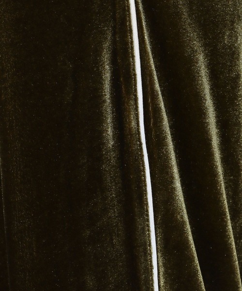 FOREVER 21（フォーエバー トゥエンティーワン）の「【2023AW】ベロアラインパンツ（その他パンツ・レディース・レッド/ネイビー/カーキ/ブラック・MEDIUM/LARGE）」の19枚目の写真