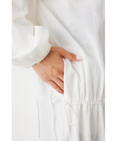 RODEO CROWNS WIDE BOWL（ロデオクラウンズワイドボウル）の「2WAY シャーリングロングワンピース（ワンピース・レディース・チャコールグレー/オフホワイト/オレンジ・FREE）」の16枚目の写真