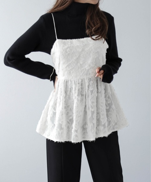 AMELY(エミリー)の「ジャガードペプラムキャミソール(キャミソール・レディース・ブラック/アイボリー・フリー)」の5枚目の写真