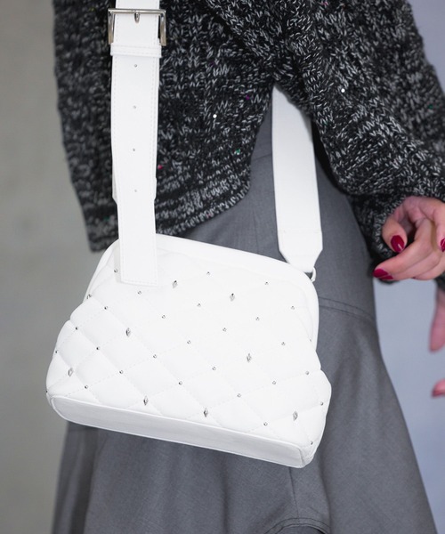 PAGEBOY（ページボーイ）の「スタッズキルティングBAG（ショルダーバッグ・レディース・オフホワイト/ブルー/ブラック・FREE）」の4枚目の写真