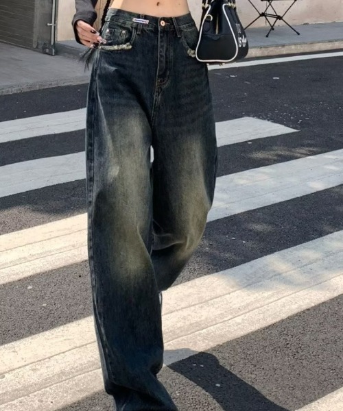Vipoa(ヴィポア)の「ウオッシュ加工オーバーデニム(デニムパンツ・レディース・ブルー・MEDIUM/LARGE)」の14枚目の写真