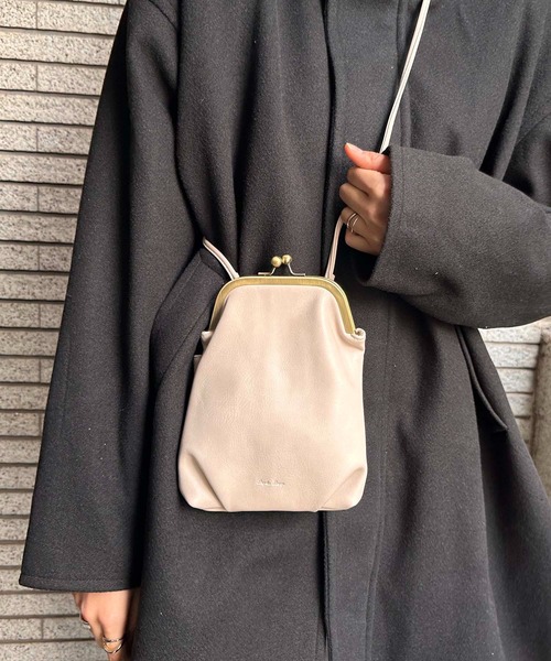 Legato Largo(レガートラルゴ)の「Legato Largo / パかっとがま口マイクロショルダー / LG-V0124(ショルダーバッグ・レディース・ブラック/キャメル/ダークグリーン/ベージュ/アイボリー・ONESIZE)」の2枚目の写真