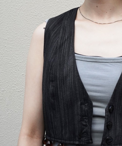 GANNI（ガニー）の「GANNI Drapey Stripe Suiting Waistcoat