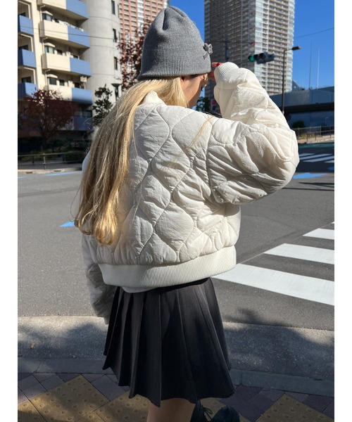 WC(ダブル シー)の「WC/ショートキルトナカワタMA-1(MA-1・レディース・ブラック/アイボリー・FREE)」の8枚目の写真