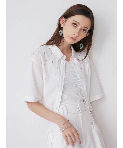 MURUA（ムルーア）の「ラインストーンクロップトシャツ（シャツ/ブラウス・レディース・ホワイト/ブルー/ブラック・FREE）」の4枚目の写真