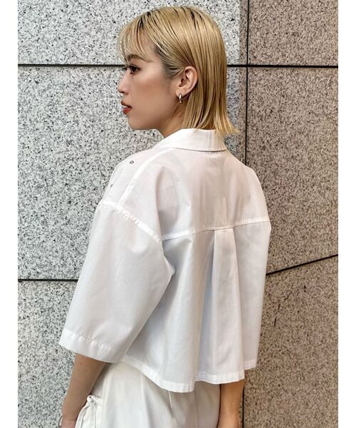 MURUA（ムルーア）の「ラインストーンクロップトシャツ（シャツ/ブラウス・レディース・ホワイト/ブルー/ブラック・FREE）」の13枚目の写真