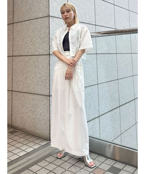 MURUA（ムルーア）の「ラインストーンクロップトシャツ（シャツ/ブラウス・レディース・ホワイト/ブルー/ブラック・FREE）」の14枚目の写真