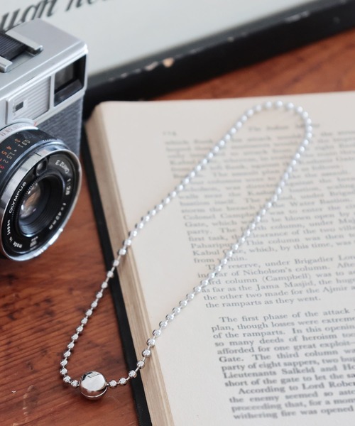 niko and...（ニコアンド）の「ボールチェーンマグネットネックレス（ネックレス・レディース・イエロー/グレー・0）」の2枚目の写真