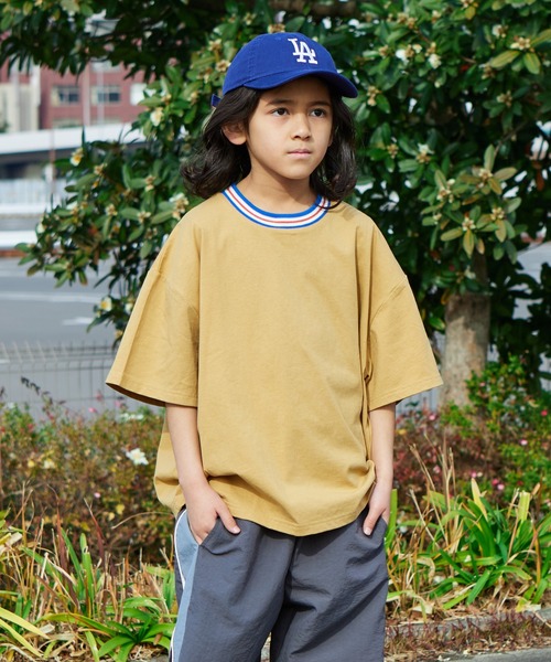 PAIRMANON STREET(ペアマノンストリート)の「【PAIRMANON STREET】ライン リブ 無地 配色 リンガー 半袖 Tシャツ(Tシャツ/カットソー・キッズ・ブラック系その他/ホワイト/ベージュ系その他/イエロー/ブルー系その他・90/120/110/100/150/130/140)」の13枚目の写真