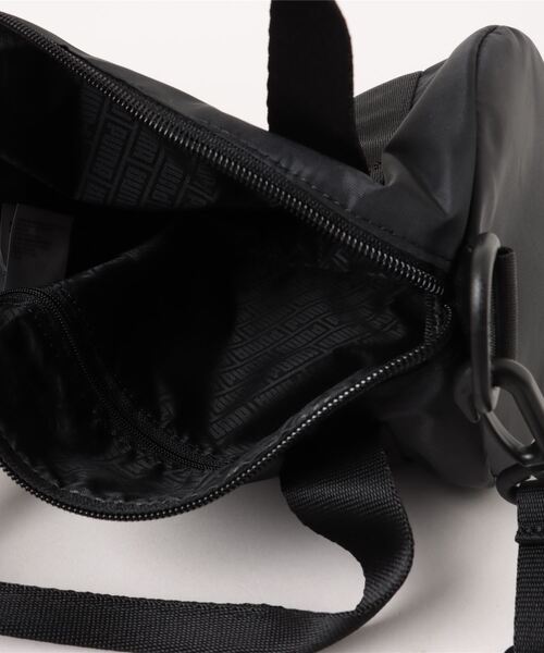 PUMA(プーマ)の「PUMA プーマ ウィメンズ コア ポップ バレル バッグ 5L(ショルダーバッグ・レディース・ベージュ系その他/ピンク/グリーン/ブラック・フリー)」の22枚目の写真