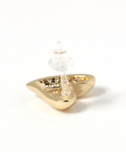 LAKOLE（ラコレ）の「プチ変形ハート樹脂ポストピアス / 104315（ピアス（両耳用）・レディース・その他1/その他2・FREE）」の3枚目の写真