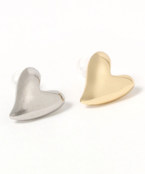 LAKOLE（ラコレ）の「プチ変形ハート樹脂ポストピアス / 104315（ピアス（両耳用）・レディース・その他1/その他2・FREE）」の4枚目の写真