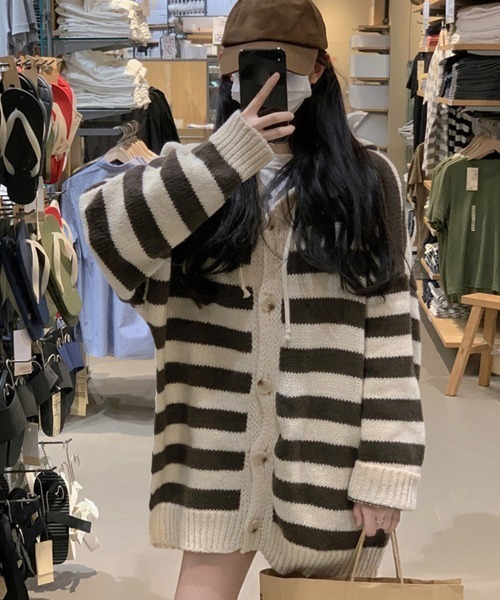Miniministore(ミニミニストア)の「ボーダー柄ニットカーディガン 韓国羽織り(カーディガン/ボレロ・レディース・ブラウン/ブルー・FREE)」の22枚目の写真