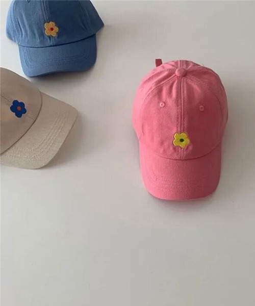 Bambin（ボンバン）の「【 Bambin / ボンバン 】 フラワー 刺繍 カラー キャップ（キャップ・キッズ・ピンク/ブルー/アイボリー/ブラック/ベージュ・FREE）」の5枚目の写真