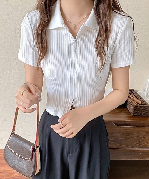 ECLIN(エクラン)の「ダブルジップショートポロシャツ(Tシャツ/カットソー・レディース・ブラック/グレー/ホワイト・FREE)」の1枚目の写真