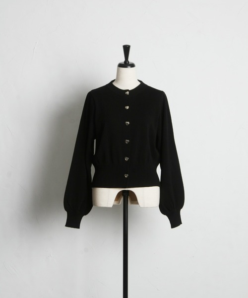 &. NOSTALGIA(アンドドットノスタルジア)の「【ZOZO限定】UVカットハート釦クルーネックシャリカーディガン(カーディガン/ボレロ・レディース・ホワイト/グレー/ブラック・M)」の16枚目の写真