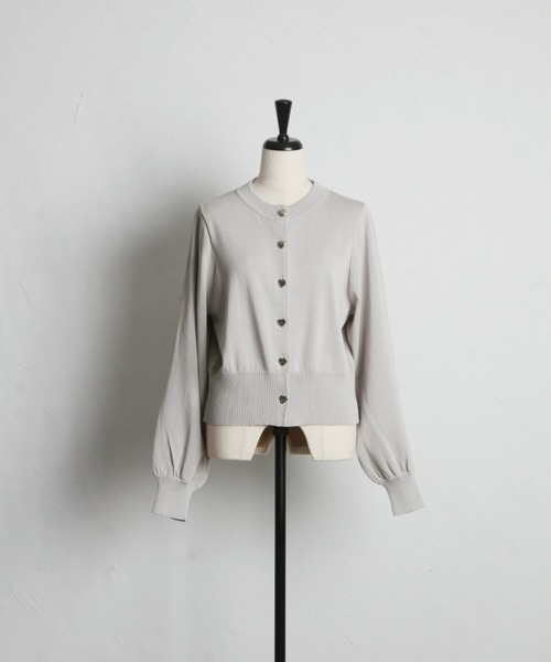 &. NOSTALGIA(アンドドットノスタルジア)の「【ZOZO限定】UVカットハート釦クルーネックシャリカーディガン(カーディガン/ボレロ・レディース・ホワイト/グレー/ブラック・M)」の17枚目の写真