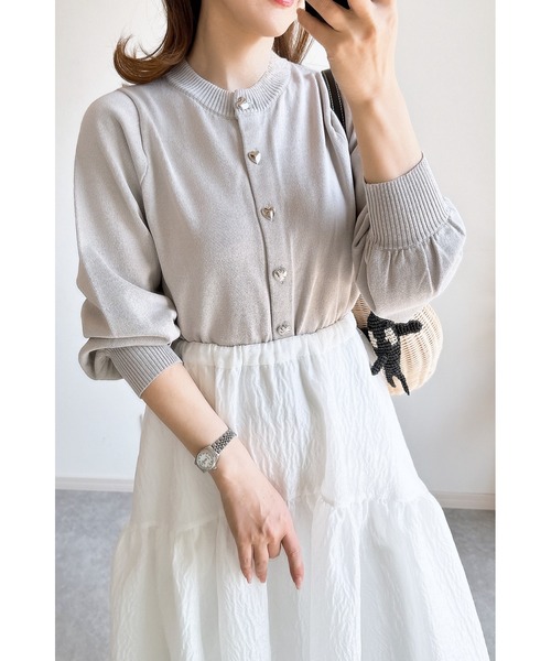 &. NOSTALGIA(アンドドットノスタルジア)の「【ZOZO限定】UVカットハート釦クルーネックシャリカーディガン(カーディガン/ボレロ・レディース・ホワイト/グレー/ブラック・M)」の21枚目の写真