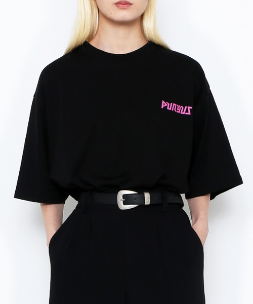 PUNYUS（プニュズ）の「恋愛しようぜ若者Ｔシャツ（Tシャツ/カットソー・レディース・ピンク/ホワイト/イエロー/ブラック・1/2/3/4）」の2枚目の写真