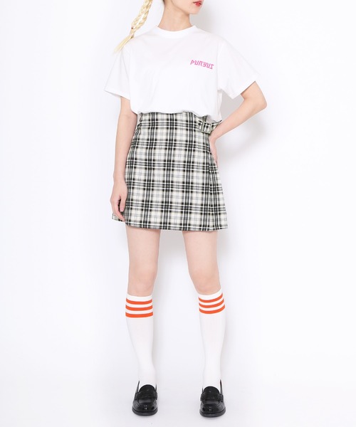 PUNYUS（プニュズ）の「恋愛しようぜ若者Ｔシャツ（Tシャツ/カットソー・レディース・ピンク/ホワイト/イエロー/ブラック・1/2/3/4）」の20枚目の写真