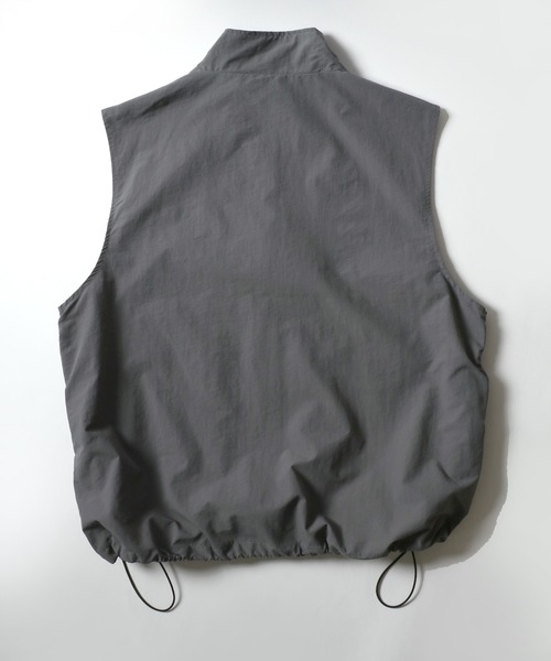 Salong hameu（サロン ハミュー）の「シリコンロゴワッペン ナイロンベスト メンズ レディース（ベスト・メンズ・カーキオリーブ/グレー/ブラック・L/M）」の11枚目の写真