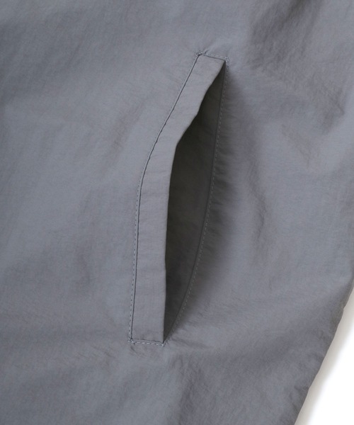 Salong hameu（サロン ハミュー）の「シリコンロゴワッペン ナイロンベスト メンズ レディース（ベスト・メンズ・カーキオリーブ/グレー/ブラック・L/M）」の20枚目の写真