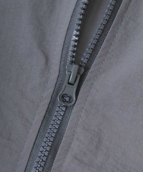 Salong hameu（サロン ハミュー）の「シリコンロゴワッペン ナイロンベスト メンズ レディース（ベスト・メンズ・カーキオリーブ/グレー/ブラック・L/M）」の19枚目の写真