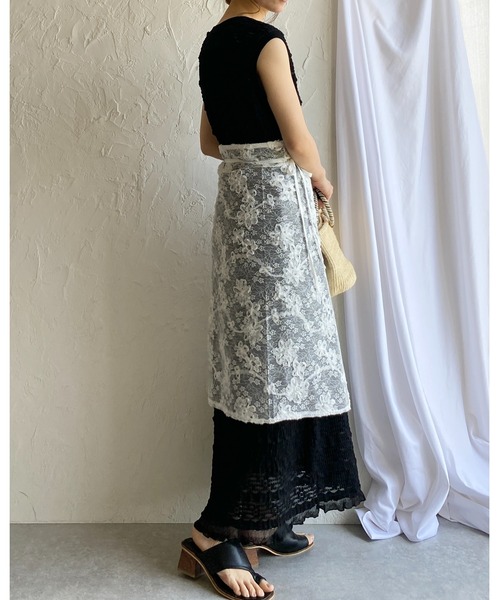 She's Closet(シーズクローゼット)の「透かし編みノースリーブシアーフリルIラインロングワンピース(ワンピース・レディース・アイボリー/ブラック・FREE)」の12枚目の写真