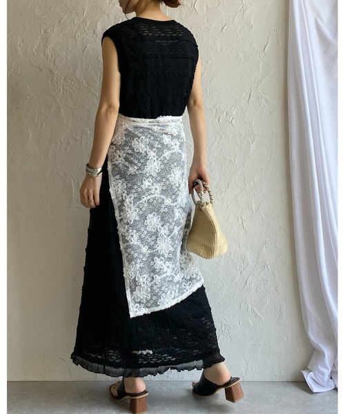 She's Closet(シーズクローゼット)の「透かし編みノースリーブシアーフリルIラインロングワンピース(ワンピース・レディース・アイボリー/ブラック・FREE)」の13枚目の写真