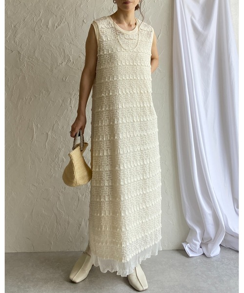 She's Closet(シーズクローゼット)の「透かし編みノースリーブシアーフリルIラインロングワンピース(ワンピース・レディース・アイボリー/ブラック・FREE)」の8枚目の写真