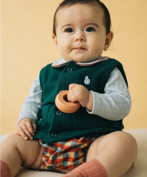 こども ビームス（コドモビームス）の「ベビー フリース ベスト 2024（70～80cm）（ベスト・キッズ・レッド系その他7/ホワイト系その他5/グリーン・80/70）」の2枚目の写真