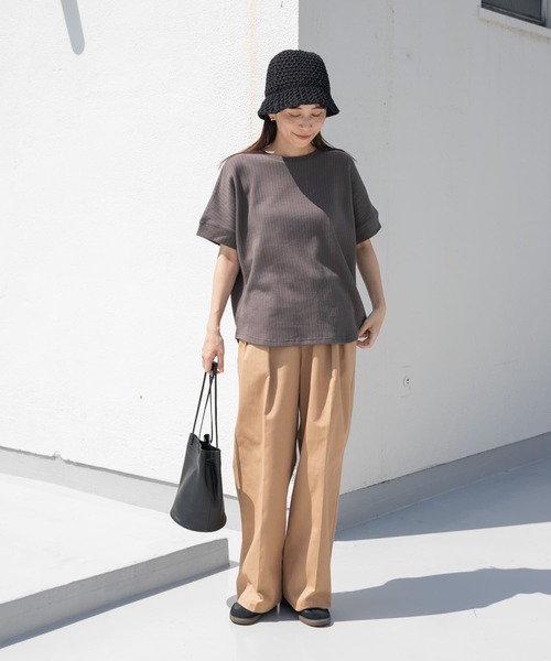 URBAN RESEARCH DOORS(アーバンリサーチドアーズ)の「『UVカット』コットンリネン針抜きプルオーバー(Tシャツ/カットソー・レディース・パープル/ホワイト系その他/グリーン系その他/チャコールグレー・MEDIUM)」の13枚目の写真