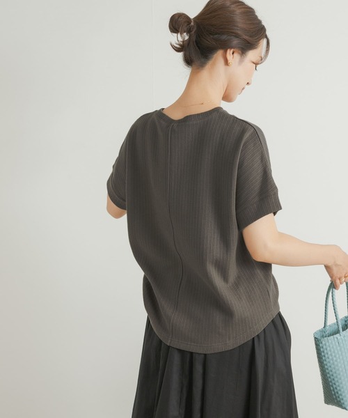 URBAN RESEARCH DOORS(アーバンリサーチドアーズ)の「『UVカット』コットンリネン針抜きプルオーバー(Tシャツ/カットソー・レディース・パープル/ホワイト系その他/グリーン系その他/チャコールグレー・MEDIUM)」の17枚目の写真