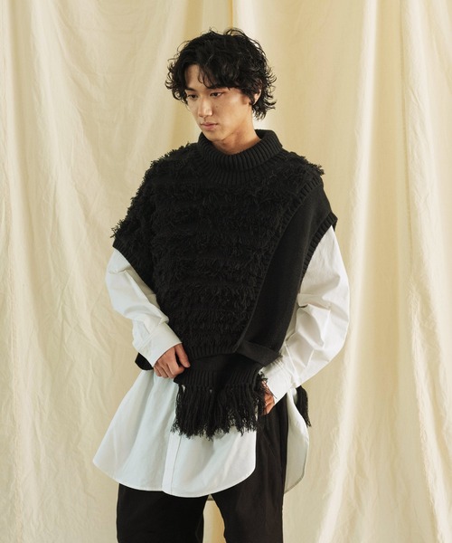 【JACQUEMUS】トラペーズアシンメトリードレープ装飾ニット セール】5G カシミヤタッチ アシンメトリー ヘムタッセル