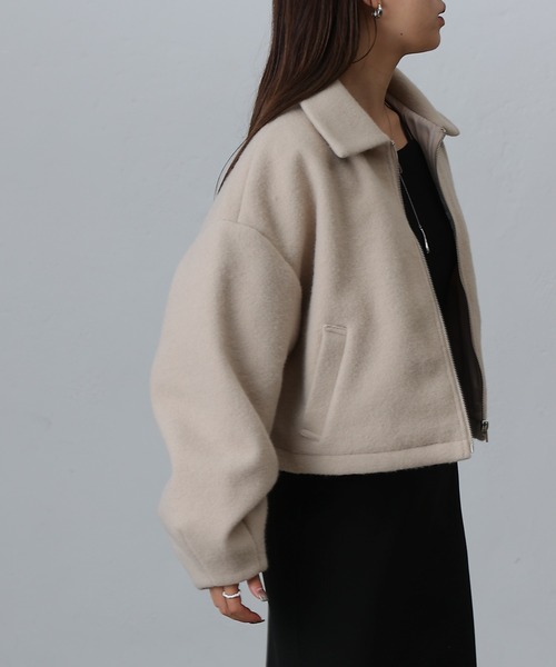 COLONY 2139（コロニートゥーワンスリーナイン）の「フェイクウールモッサボリューム袖ショートブルゾン（ブルゾン・レディース・ブラック/チャコールグレー/グレイッシュベージュ・FREE）」の18枚目の写真