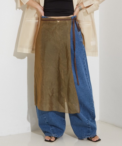 NOMINE(ノミネ)の「【セットアップ着用可】シアー ラップ スカート(スカート・レディース・グレイッシュベージュ/ピンク/ブラウン/ブラック・フリー)」の15枚目の写真