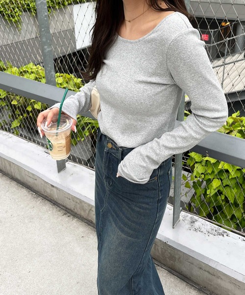 nelliy.（ネルリー）の「【新色追加】バックオープンリブトップス（Tシャツ/カットソー・レディース・グレー/オフホワイト/ブラック/グレイッシュベージュ/ホワイト×ブラック・LARGE/MEDIUM）」の12枚目の写真