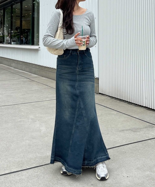 nelliy.（ネルリー）の「【新色追加】バックオープンリブトップス（Tシャツ/カットソー・レディース・グレー/オフホワイト/ブラック/グレイッシュベージュ/ホワイト×ブラック・LARGE/MEDIUM）」の9枚目の写真