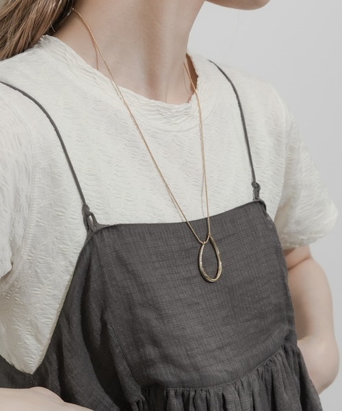 SMELLY(スメリー)の「オーバルロングネックレス(ネックレス・レディース・ゴールド・-)」の3枚目の写真