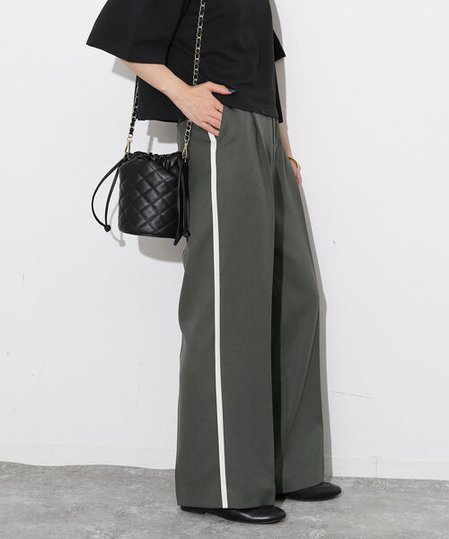 SLOBE IENA（スローブイエナ）の「パウダーツイルサイドライン